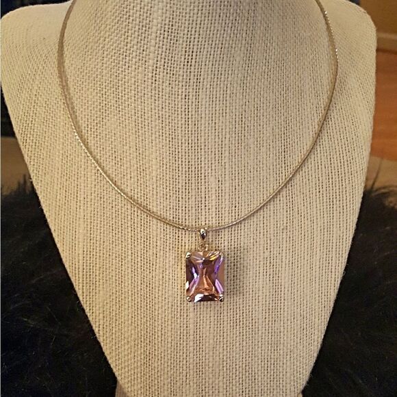 SPARKLY PINK SAPPHIRE EMERALD CUT CZ - Picture 3 of 3